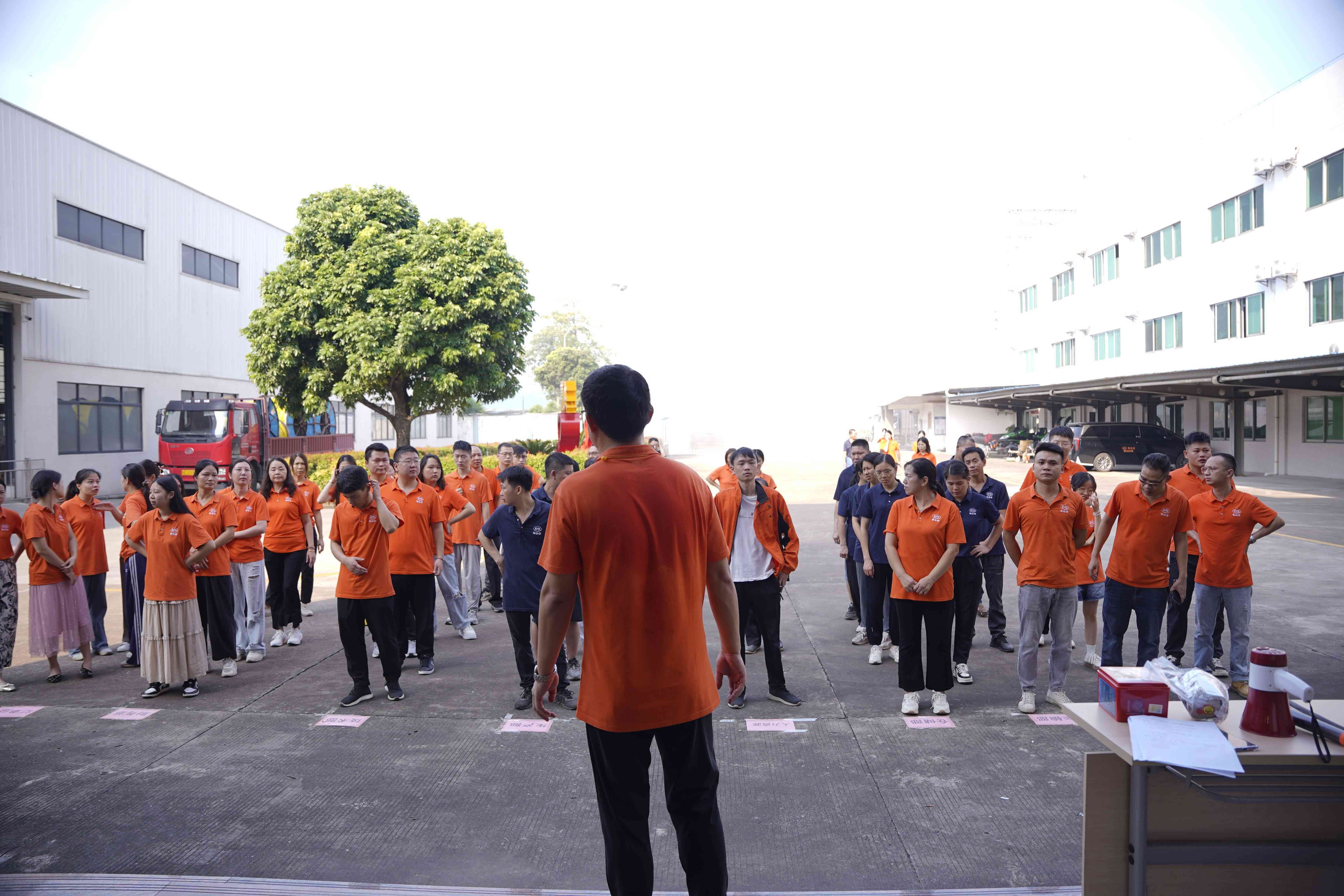 以練為戰(zhàn)筑防線，防患未“燃”強(qiáng)意識(shí)